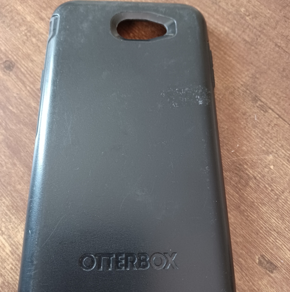 Otterbox Phone case EUC